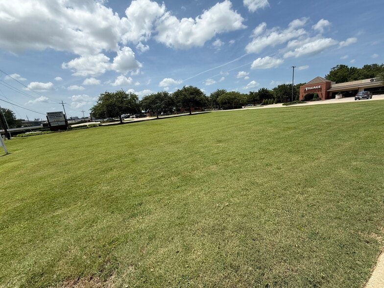 More Photos Of 14221 Airline Hwy, Baton Rouge Land For Sale