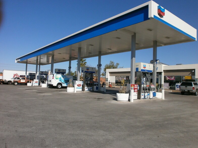 Primary Photo Of 4250 W Union Hills Dr, Glendale Service Station For Lease