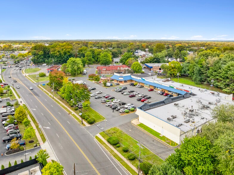 More Photos Of 20-116 Flock Rd, Mercerville Storefront For Lease