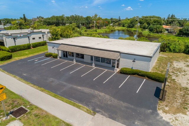 More Photos Of 12538 Palm Beach Blvd, Fort Myers Freestanding For Sale