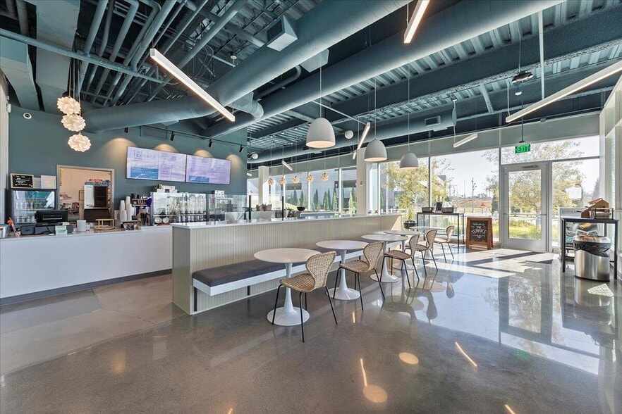 Primary Photo Of 4201 Rivers Edge Pky, Council Bluffs Office For Lease