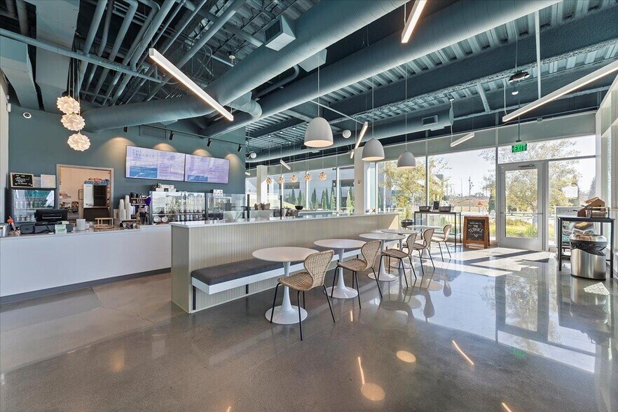 More Photos Of 4201 Rivers Edge Pky, Council Bluffs Office For Lease