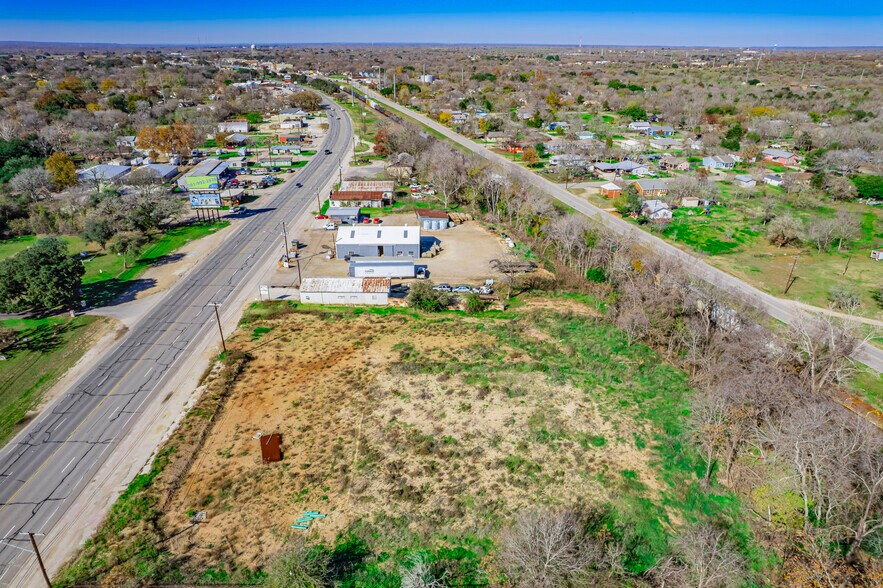 More Photos Of 1561 Pierce Street, Luling Land For Sale