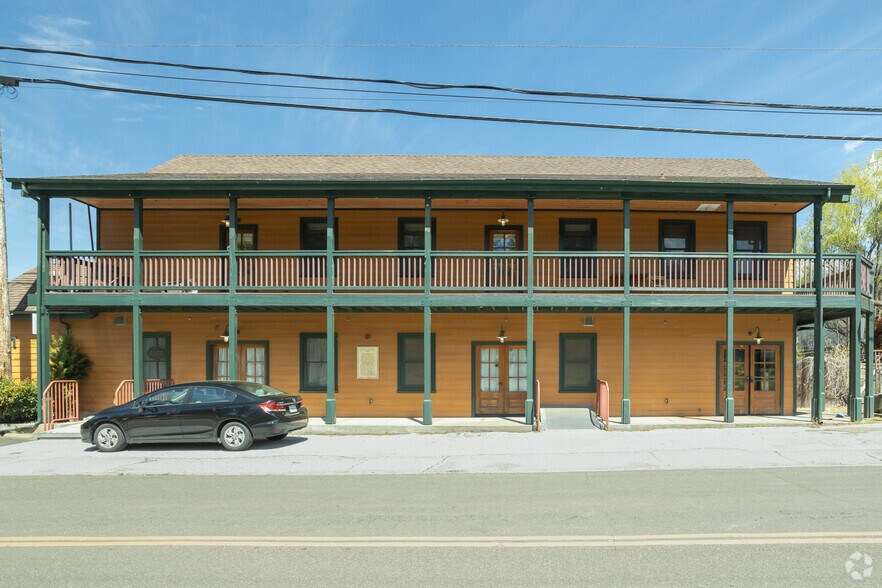 More Photos Of 2021 Smith Flat Rd, Placerville Office For Sale