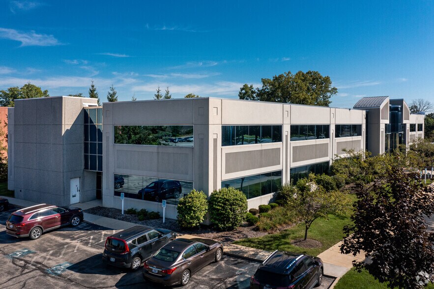 More Photos Of 32125 Solon Rd, Solon Office For Lease
