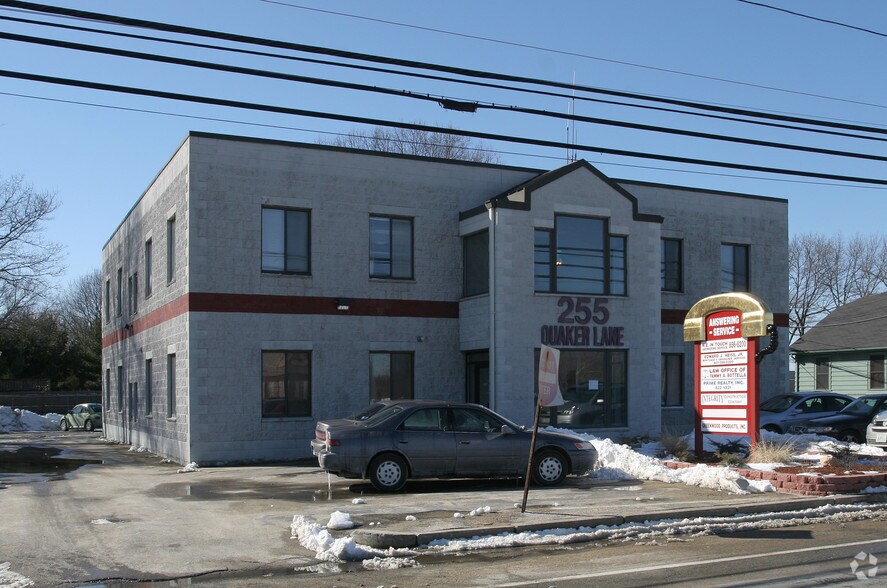More Photos Of 255 Quaker Ln, West Warwick Office Residential For Lease
