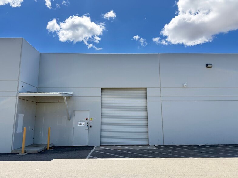 More Photos Of 94 W Cochran St, Simi Valley Research And Development For Sale
