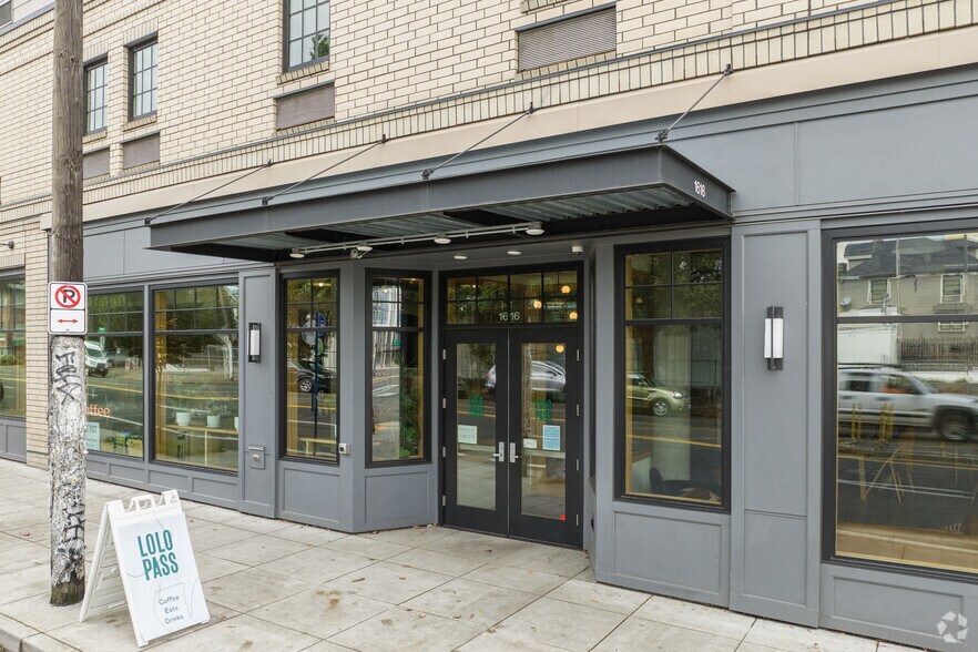 More Photos Of 1616 E Burnside St, Portland Hotel For Sale