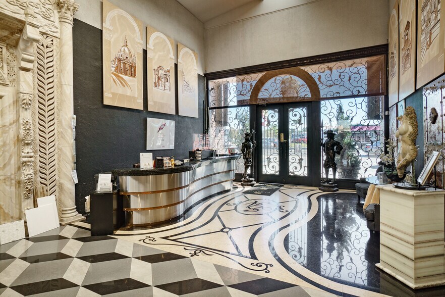 More Photos Of 1701 S State College Blvd, Anaheim Manufacturing For Sale