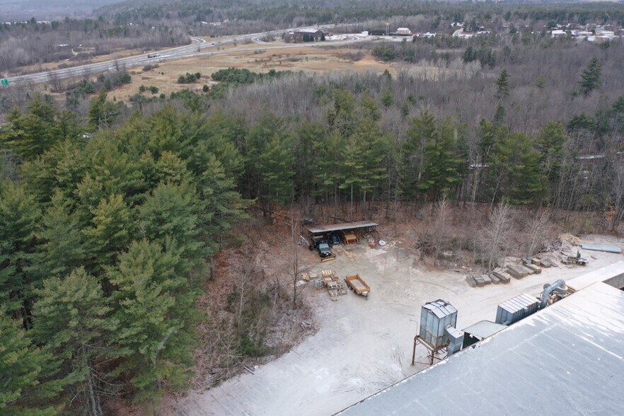More Photos Of 49 Industrial Park Rd, Keeseville Warehouse For Lease