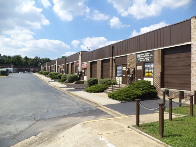 More Photos Of 4544 Beech Rd, Temple Hills Warehouse For Lease