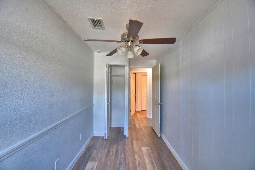 More Photos Of 208 Center St, Auburndale Office For Sale