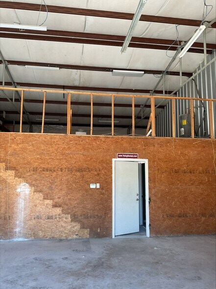More Photos Of 11990 Old Wellborn Rd, College Station Self Storage For Lease