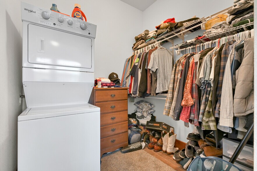 More Photos Of 412 Front St, Lynden Storefront Retail Residential For Sale