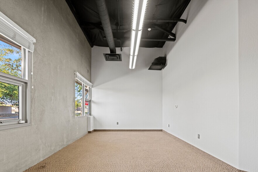 More Photos Of 5425 E Bell Rd, Scottsdale Medical For Sale