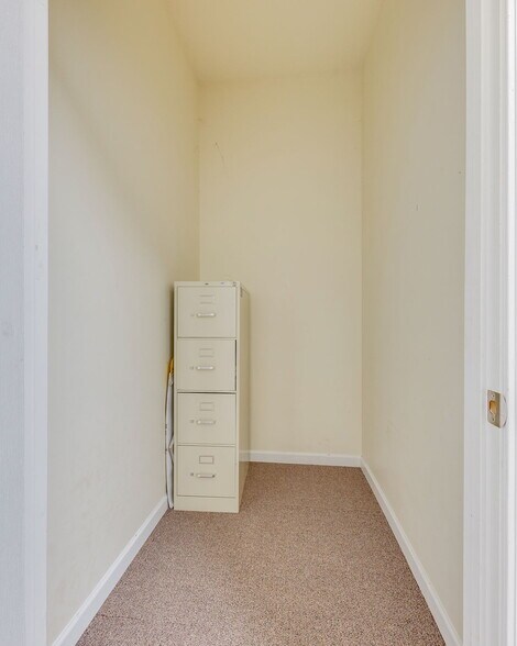 More Photos Of 3815 Highway 66 S, Rogersville Office For Lease