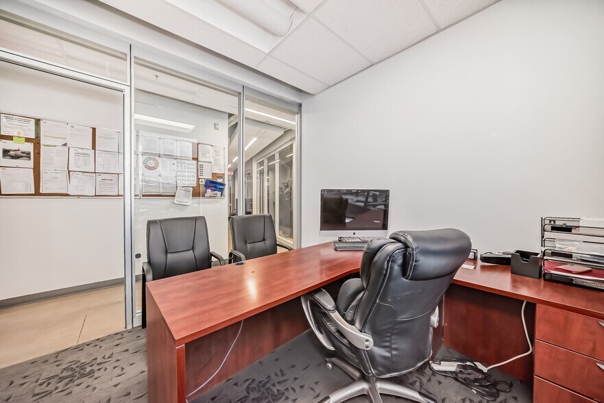 More Photos Of 9040-9058 22nd Ave SW, Edmonton Showroom For Sale