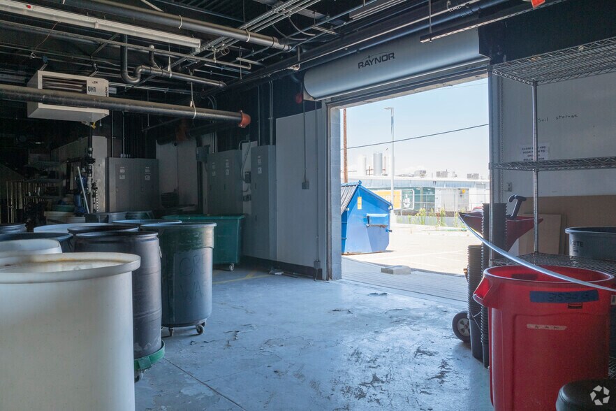 More Photos Of 5290 E 43rd Ave, Denver Warehouse For Sale