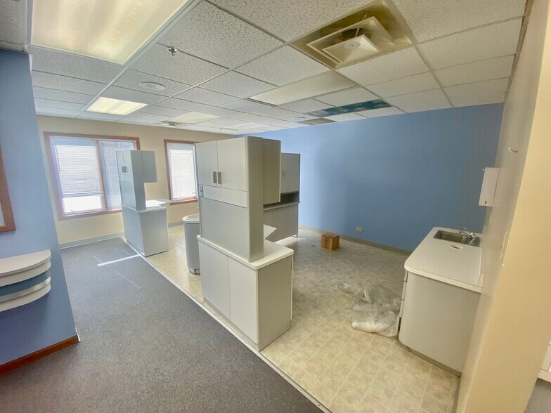 More Photos Of 18220 Harwood Ave, Homewood Office Residential For Sale