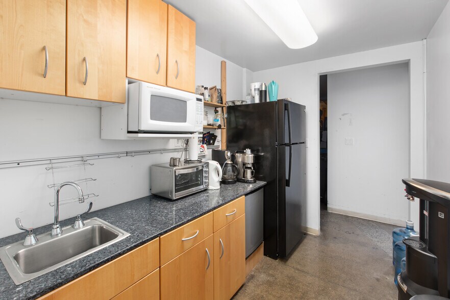 More Photos Of 320-330 Fell St, San Francisco Loft Creative Space For Lease