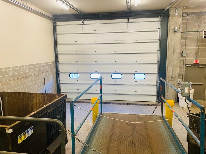 More Photos Of 500 Main St, Dubuque Office For Sale