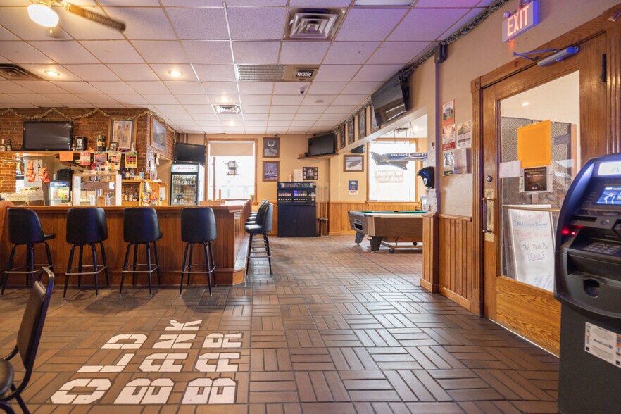 More Photos Of 100 S Washington St, Lake City Restaurant For Sale
