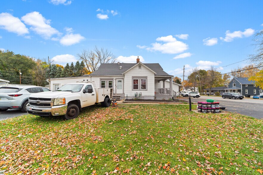 More Photos Of 7444 Lake Ave, Elyria Multifamily For Sale