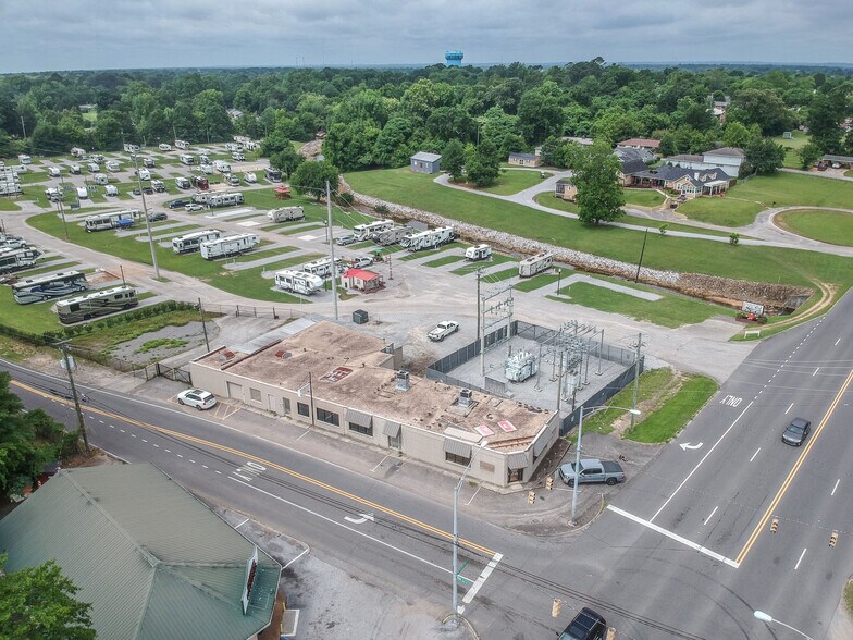 More Photos Of 2300 2nd Ave E, Tuscaloosa Office For Sale