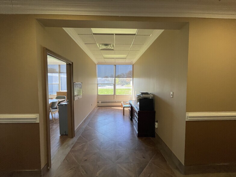 More Photos Of 27 Holt Dr, Stony Point Loft Creative Space For Lease