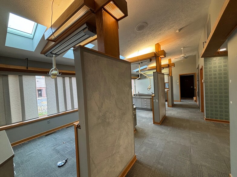 More Photos Of 2121 Abbott Rd, East Lansing Office For Sale