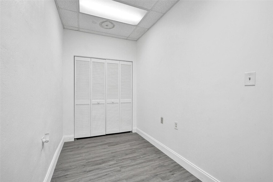 More Photos Of 201-211 E Hallandale Beach Blvd, Hallandale Beach Medical For Lease