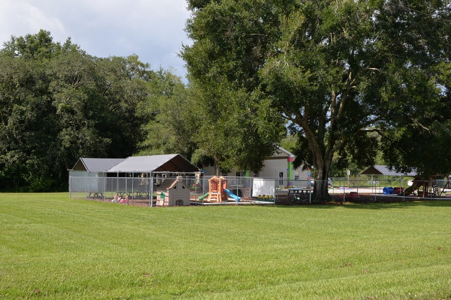 More Photos Of 18920 Cimbora Drive, Spring Hill Office Residential For Sale