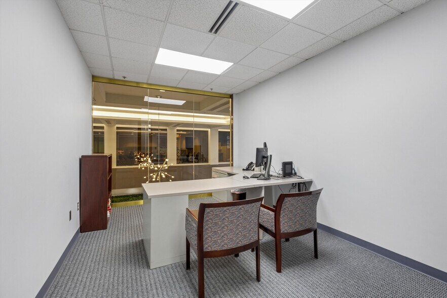 More Photos Of 1450 W Long Lake Rd, Troy Office For Lease