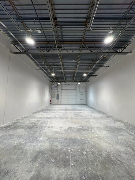 More Photos Of 5475 Peoria St, Denver Light Manufacturing For Sale