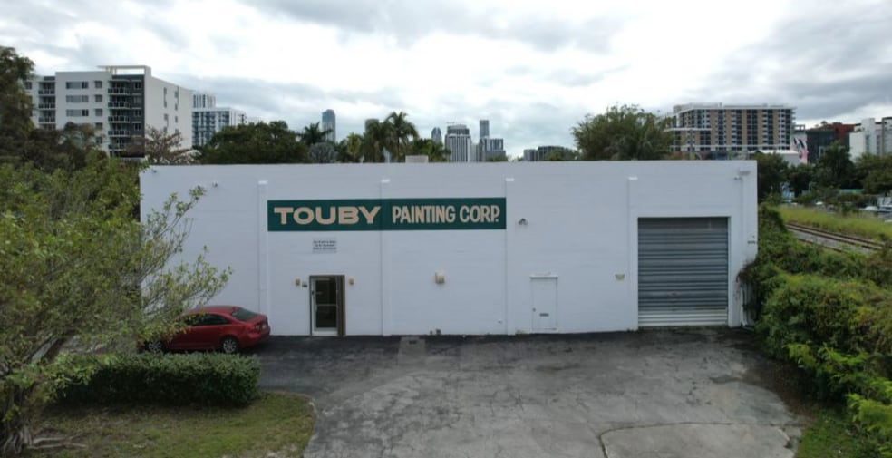 More Photos Of 100 NE 26th St, Miami Warehouse For Sale