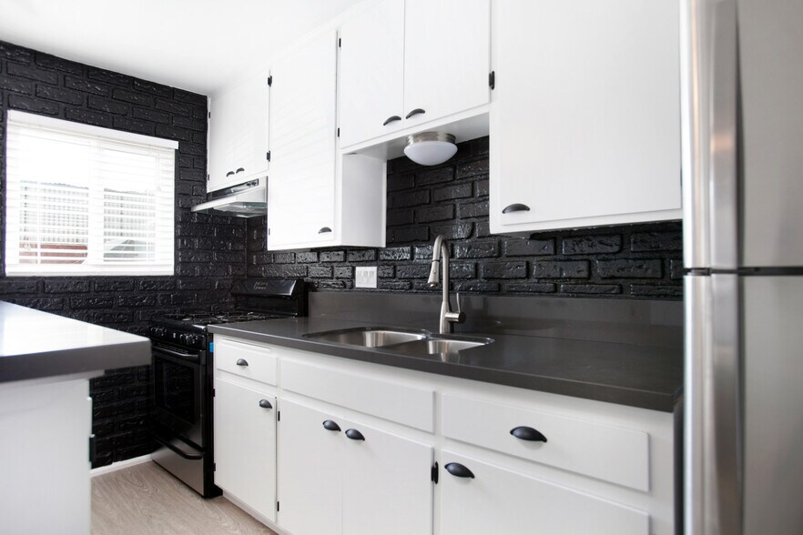 More Photos Of 1413 Hemlock Ave, Imperial Beach Apartments For Sale