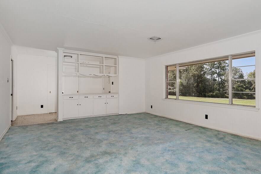 More Photos Of 7185 State Highway 75 S, Huntsville Flex For Sale