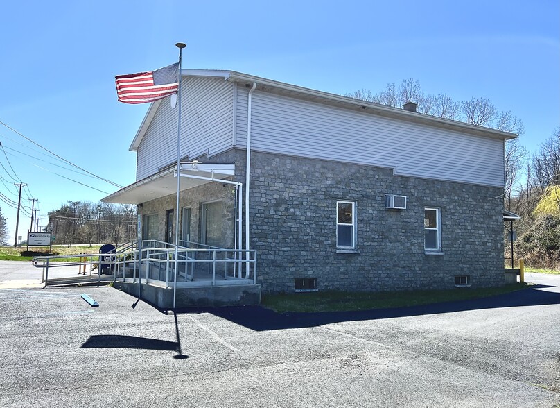 Primary Photo Of 13591 Us Route 9w, Hannacroix Post Office For Sale