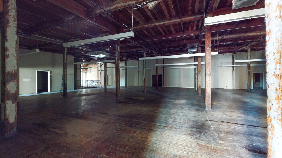 More Photos Of 3 Martin Luther King Jr Blvd, Savannah Restaurant For Sale