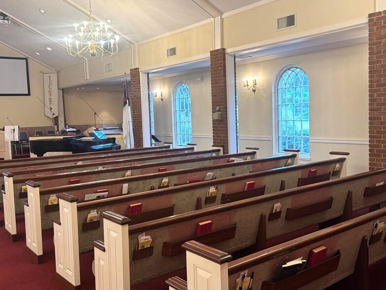 More Photos Of 847 New Hope Rd, Fayetteville Religious Facility For Sale