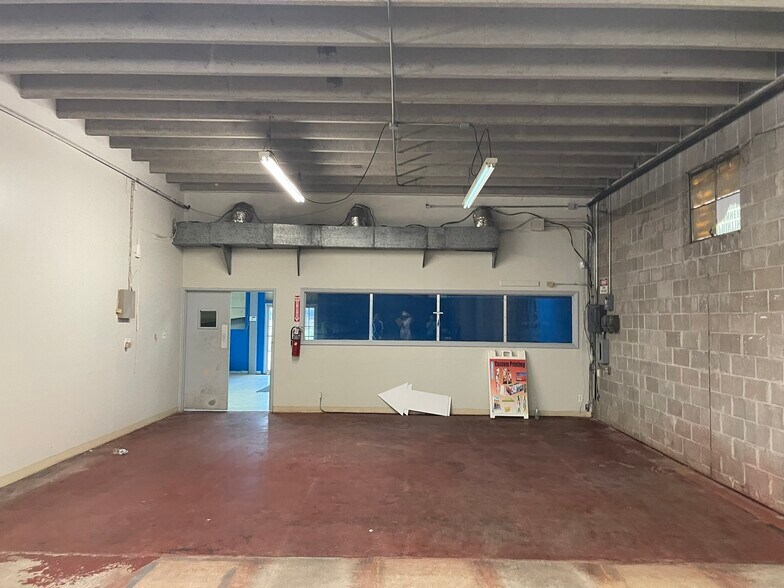More Photos Of 6301 Choctaw Dr, Baton Rouge Warehouse For Sale