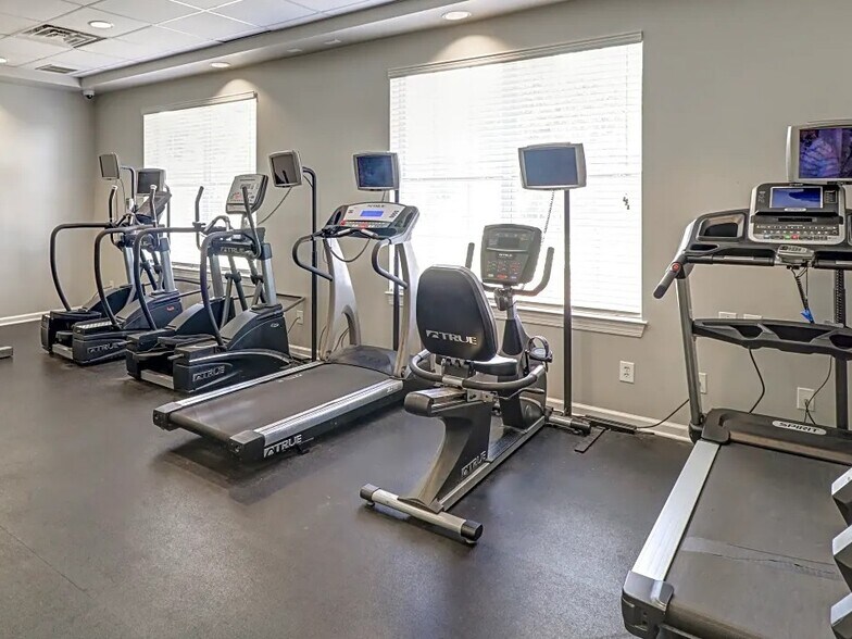 More Photos Of 1300 Independence Place Dr, Hinesville Apartments For Sale