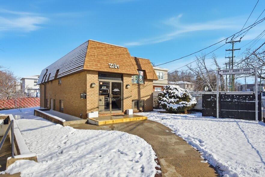 More Photos Of , Staten Island Office For Sale