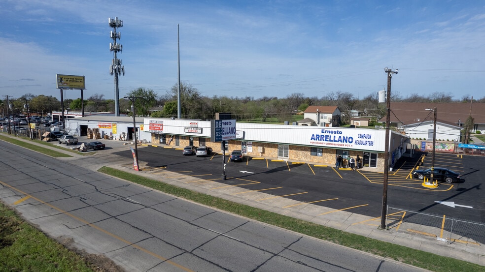 More Photos Of 4407 I-35 Fwy, San Antonio Unknown For Lease