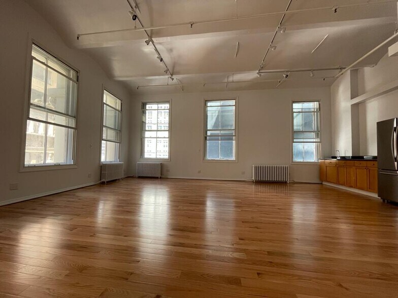 More Photos Of 139 Fulton St, New York Office For Lease