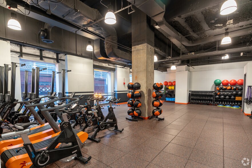 More Photos Of 55 E Monroe St, Chicago Office Residential For Lease