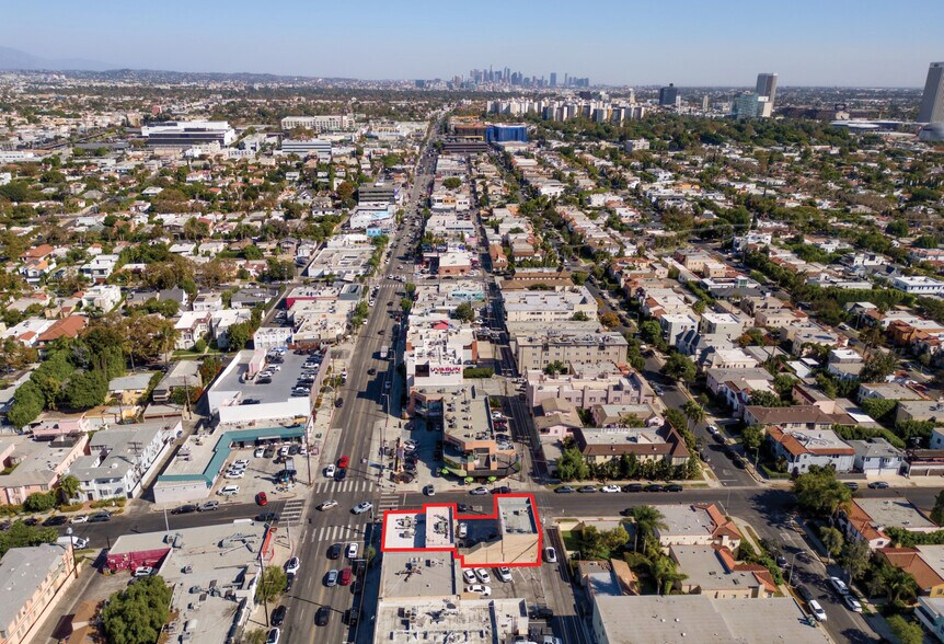 More Photos Of 8300-8302 W 3rd St, Los Angeles Storefront For Sale