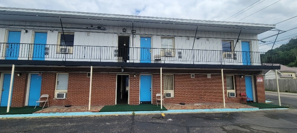 More Photos Of 5311 Maccorkle Ave SE, Charleston Hotel For Sale