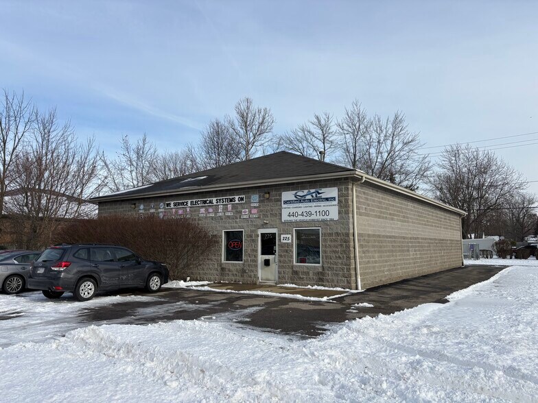 Primary Photo Of 225 Northfield Rd, Bedford Industrial For Sale