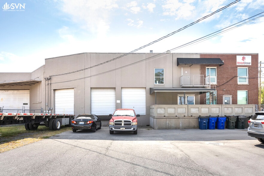 More Photos Of 1115 Delaware Ave, Lexington Warehouse For Lease